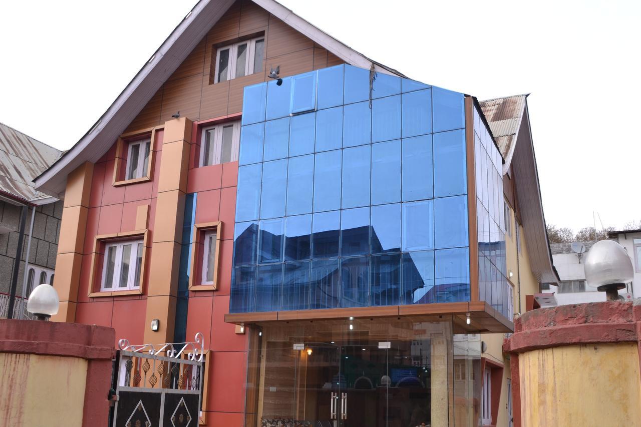 Hotel Grg Residency Сринагар Экстерьер фото